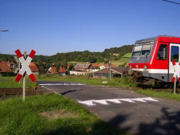 06.09.04, S&auml;gez&auml;hne vor dem B&Uuml; Auf dem Kampe!